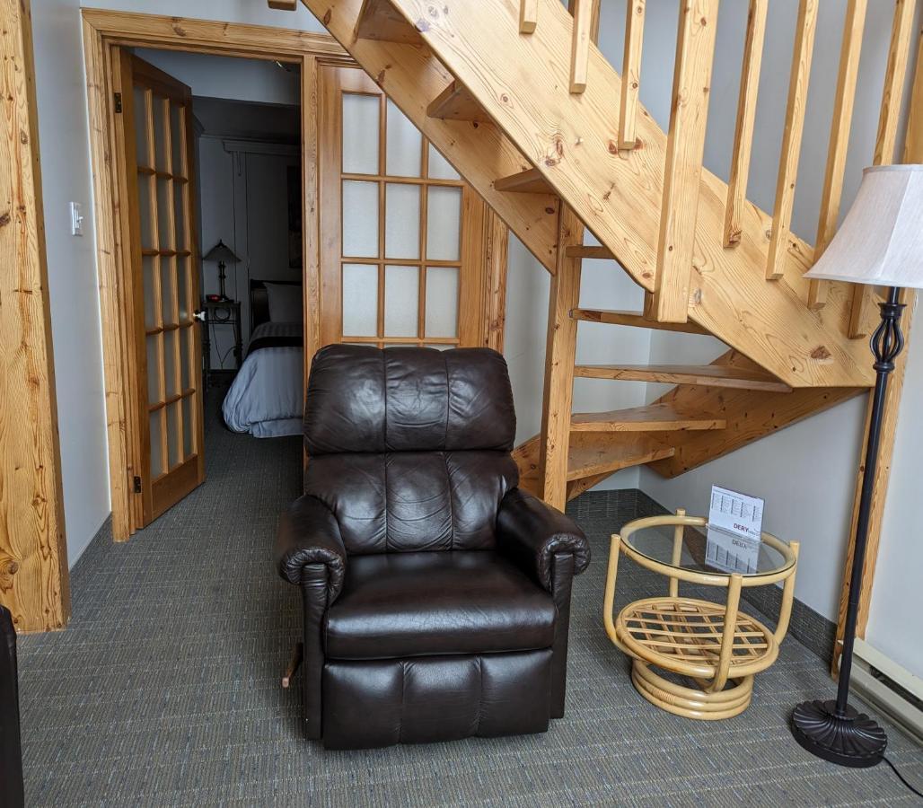 Auberge Des 21 La Baie Eksteriør bilde
